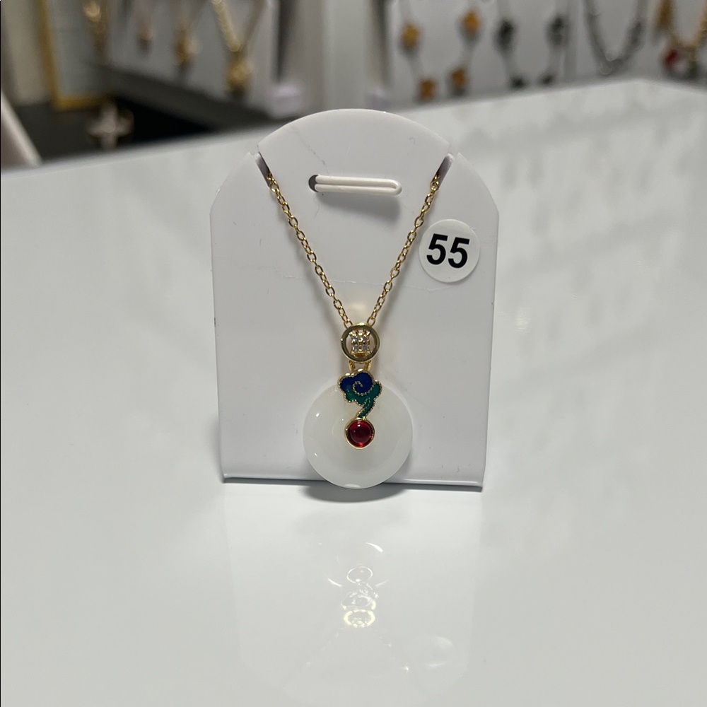 Elegant Gold and Multicolor Pendant Necklace